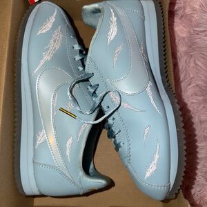 Nike Red and White Classic Cortez Shoe Box Label